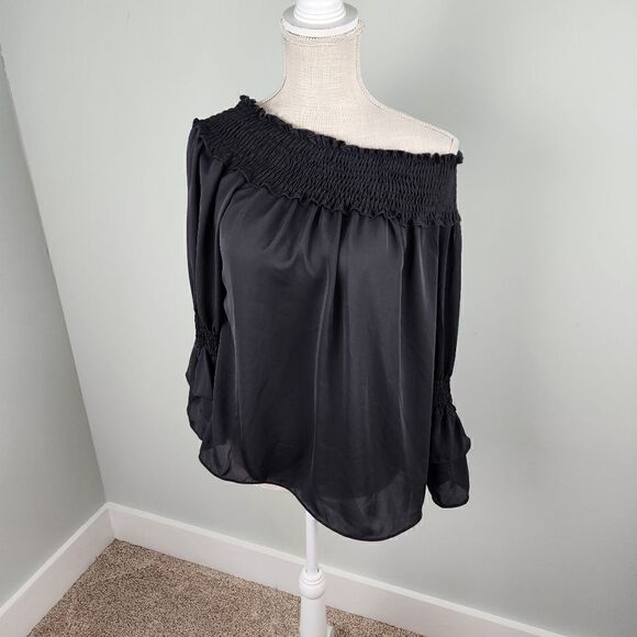 BLOOMING JELLY TOP WITH SMOCKING ACROSS TOP FOR VERSATILE STYLING SIZE SMALL - Picture 3 of 8